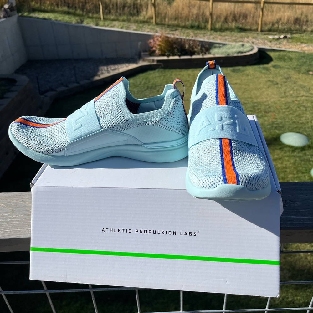 NWT APL shoes Techloom Bliss 9